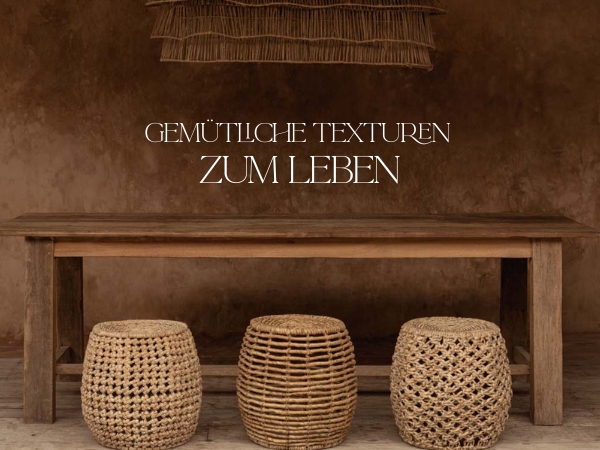 Seegras Poufs und Raffia